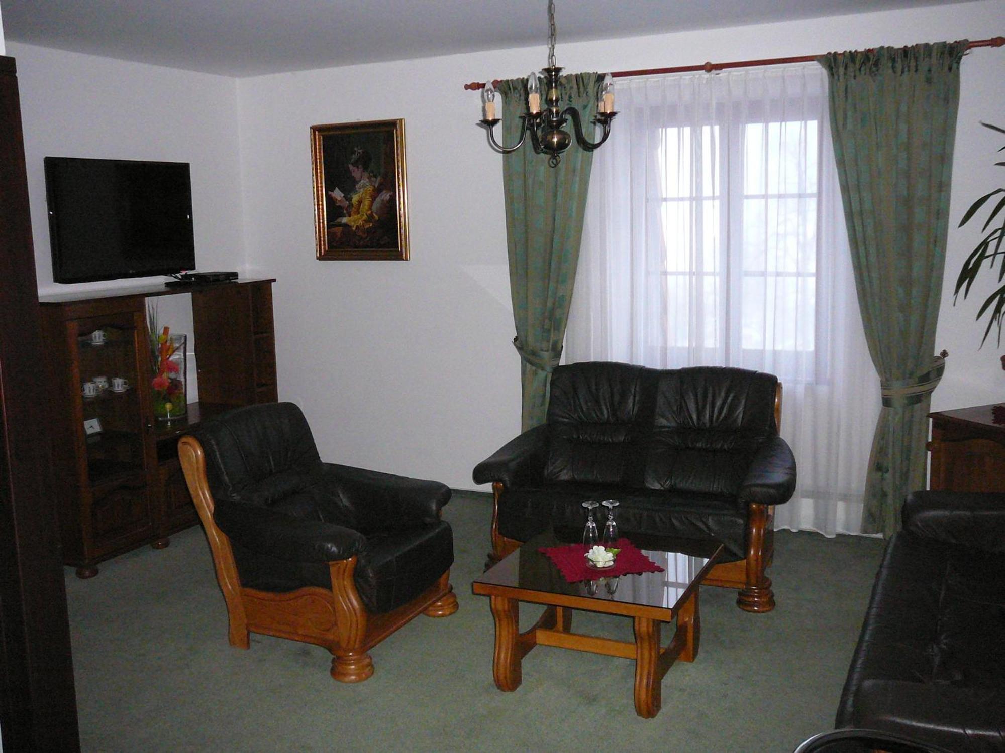 Hotel Zamecek Pod Hradem Stary Jicin 111 Luaran gambar