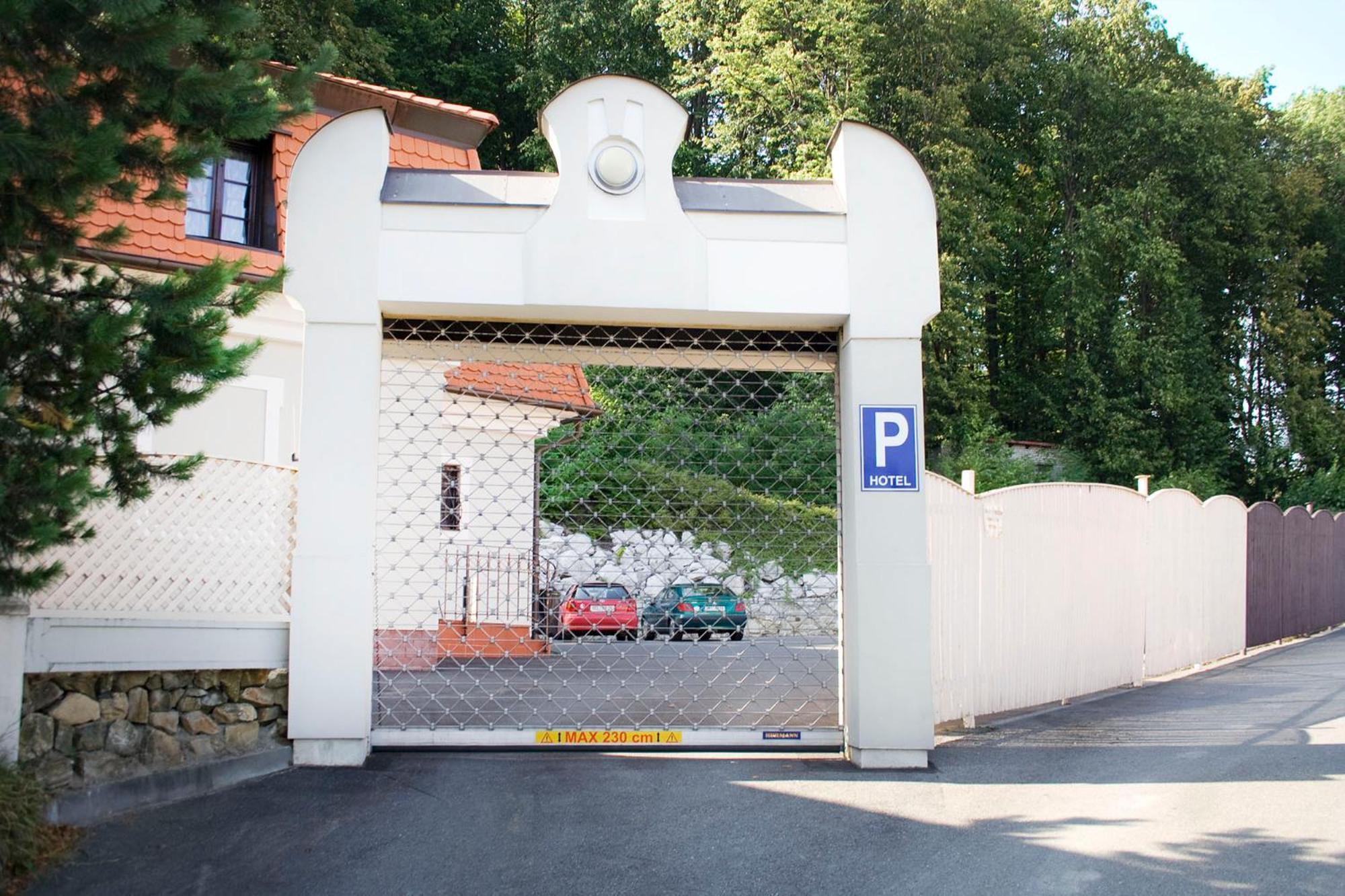 Hotel Zamecek Pod Hradem Stary Jicin 111 Luaran gambar